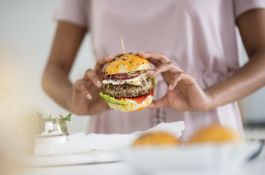  Reasons Why Cheat Meals Are Not Ideal for You