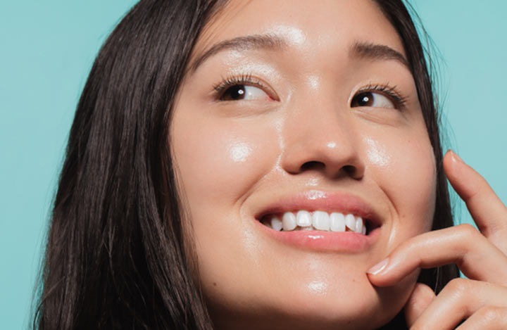 Bring a Glow to Dull Skin with Face Oils