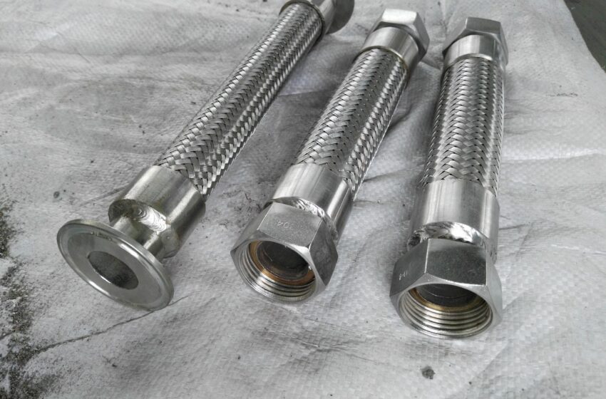  What are Stainless Steel Flexible Hoses?