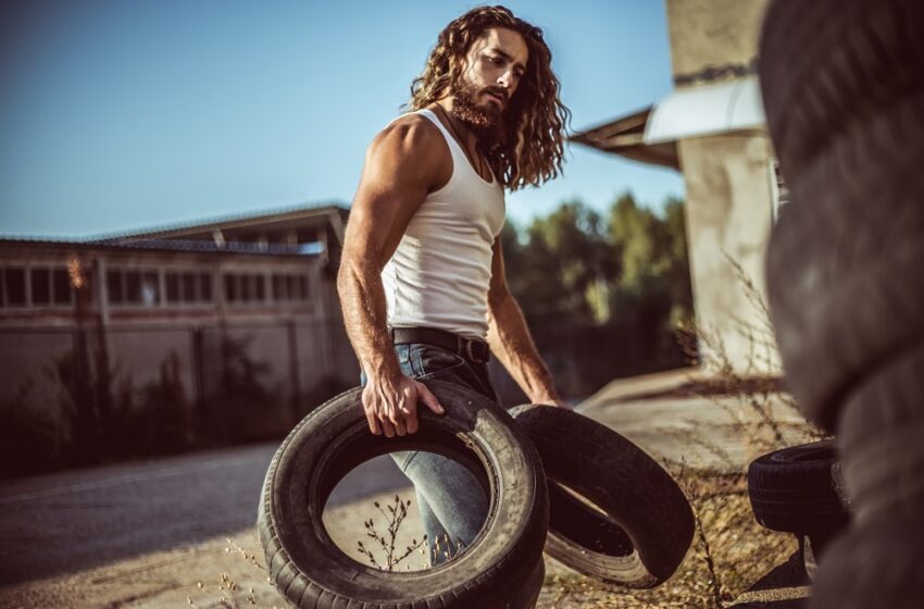 5 Ways To Flaunt Long Hair For Men