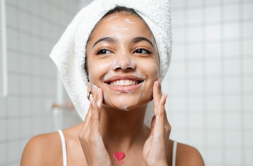  Top 7 face washes for your oily skin