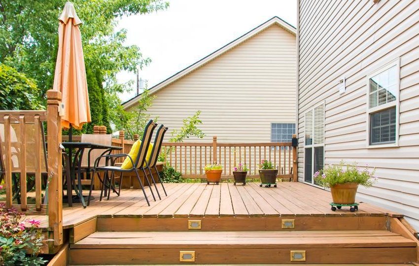  Reasons to Hire Deck Contractors