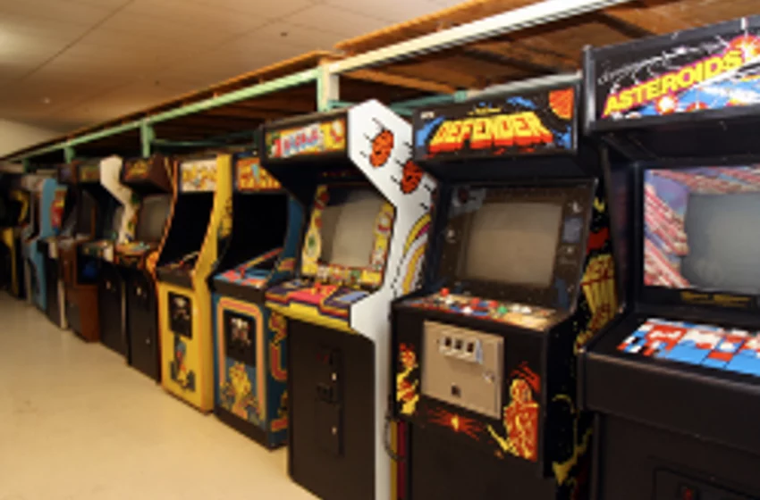  The Evolution of Arcade Games and the Features That Keep Players Hooked!