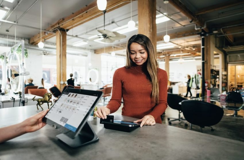 How do I choose the right ticket and cashier window for my business?