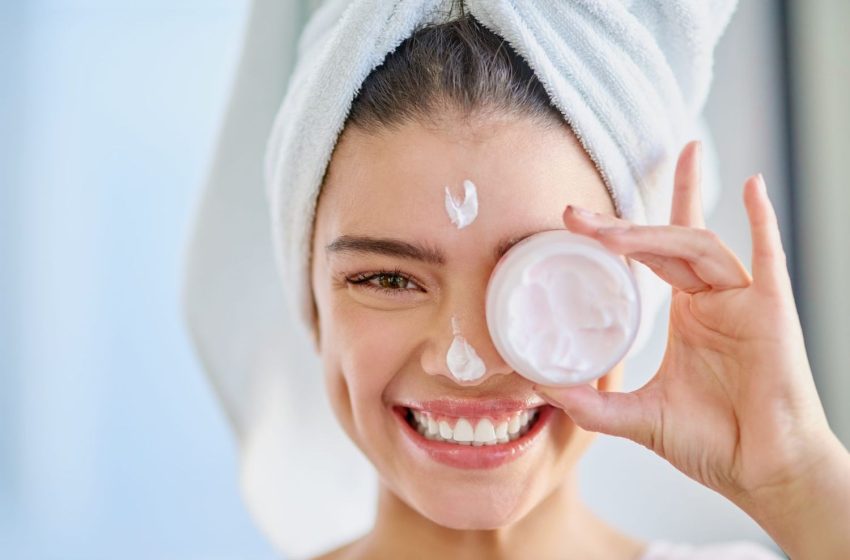 What are the basics of a skincare routine?