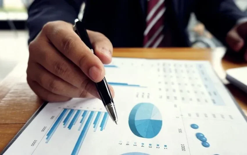  From Analyst to Portfolio Manager: How the CFA Program Accelerates Career Growth
